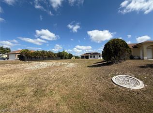 29 SW Trafalgar Pkwy, Cape Coral, FL 33991
