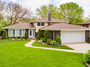 10643 S Lori Ln, Palos Hills, IL