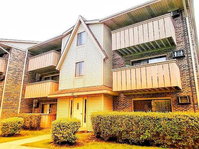 1st image of 22 Echo Ct APT 17