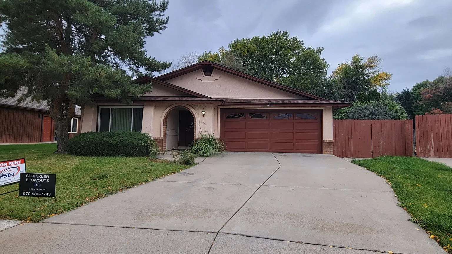 Home in Established N GJ Neighborhood — Photo 1