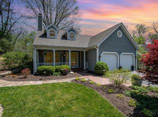 3862 Chimney Hill Dr, Cincinnati, OH 45241
