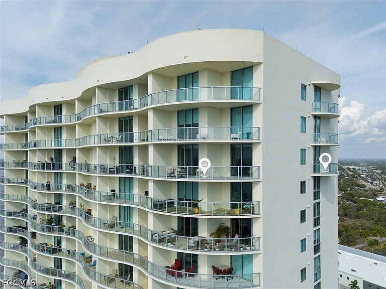 3000 Oasis Grand Blvd #LPH1 — Photo 25