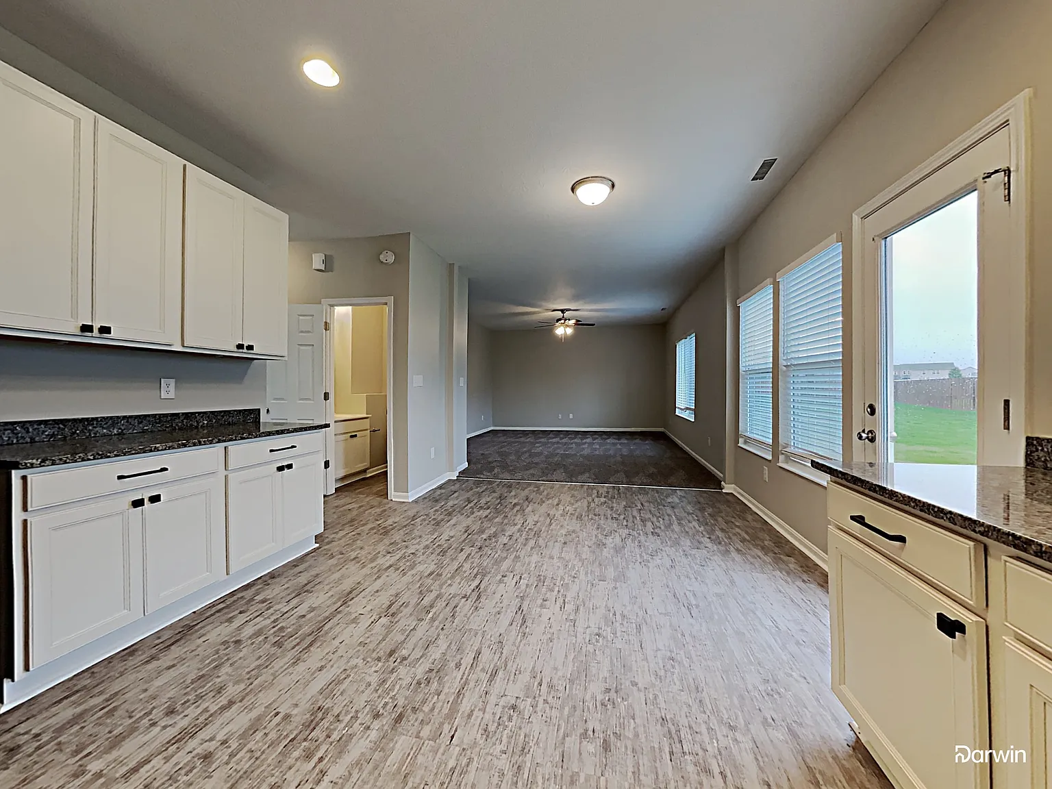 3 bed, 2.5 bath, 2416 sqft, $2,230 — Photo 3