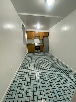 Rented by Peter R. Hungerford, LREB | media 14