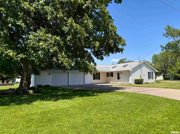 349 Emmons Ave, Kewanee, IL 61443