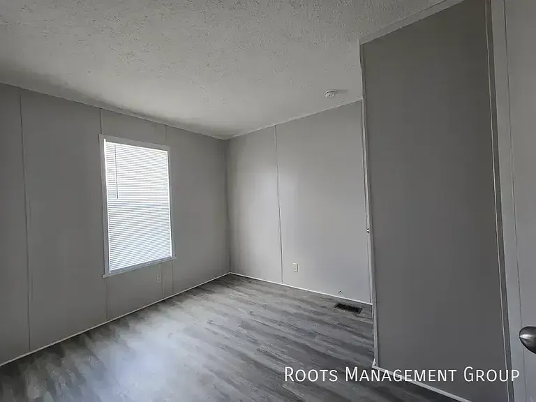 64 Eagle Dr #64 — Photo 9