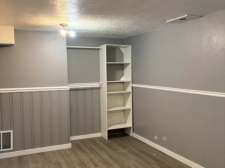 386 S 900W W — Photo 38
