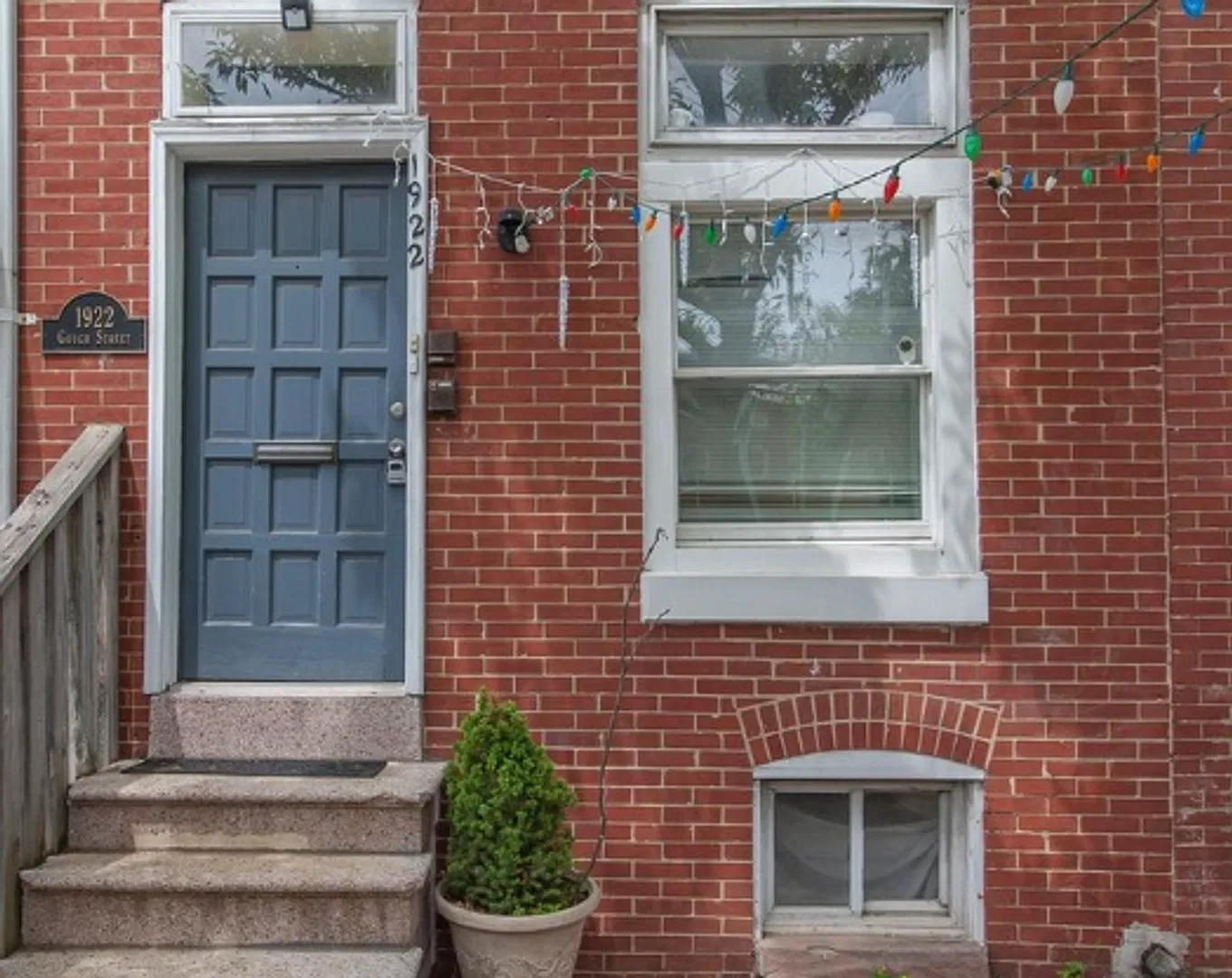 1922 Gough Street — Photo 1