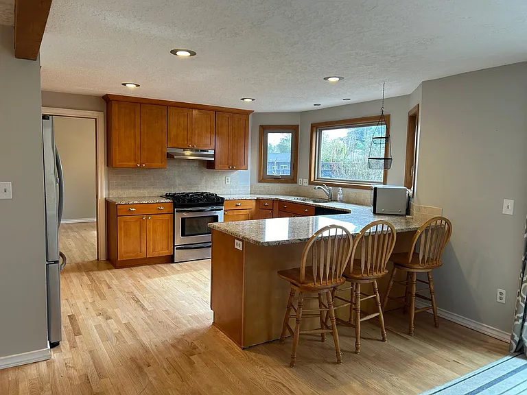2895 NW 156th Pl — Photo 5