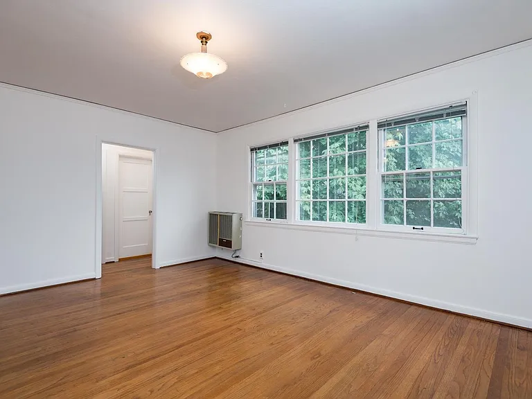 Sandycrest Terrace Apartments — Photo 40