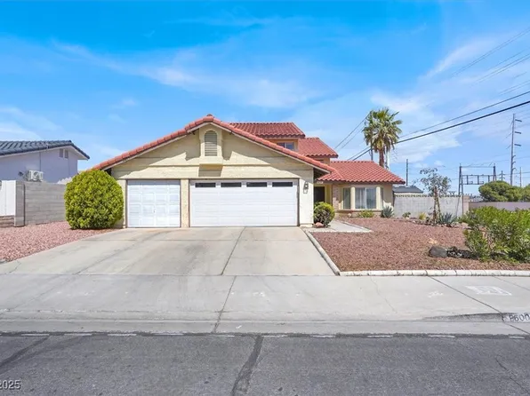 8600 Soneto Ln, Las Vegas, NV 89117