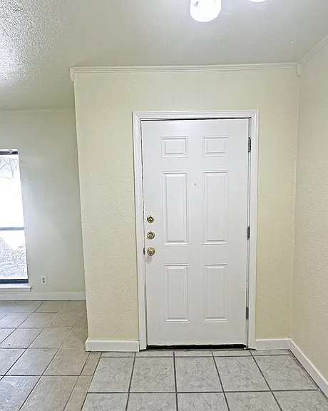 8707 Glen Blf — Photo 2