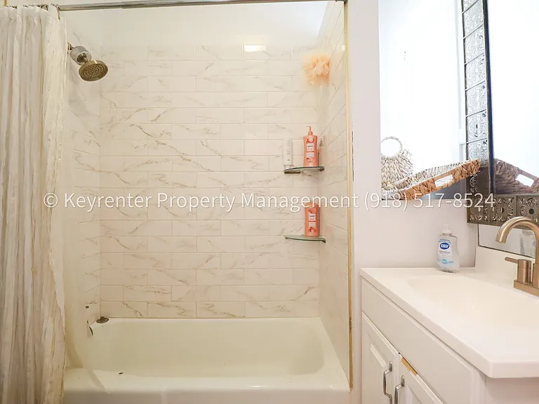 1622 S Indianapolis Ave — Photo 13