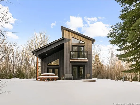368 Kay Rd, Saint Mary, NB E4V 0C5