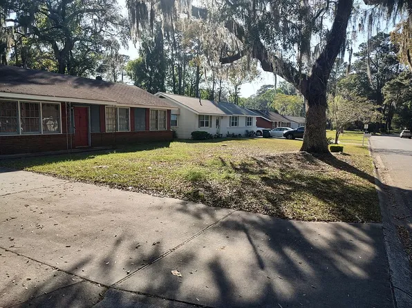 9 Silverstone Cir, Savannah, GA 31406