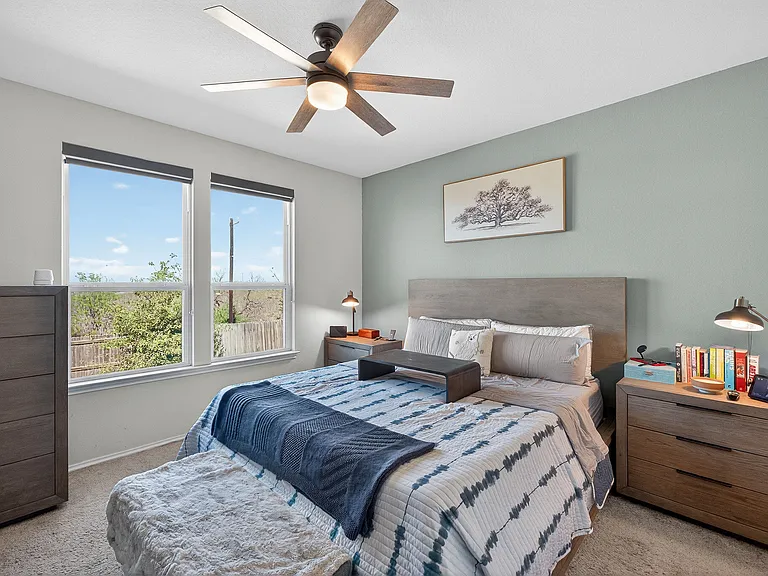 7001 Lions Park — Photo 15