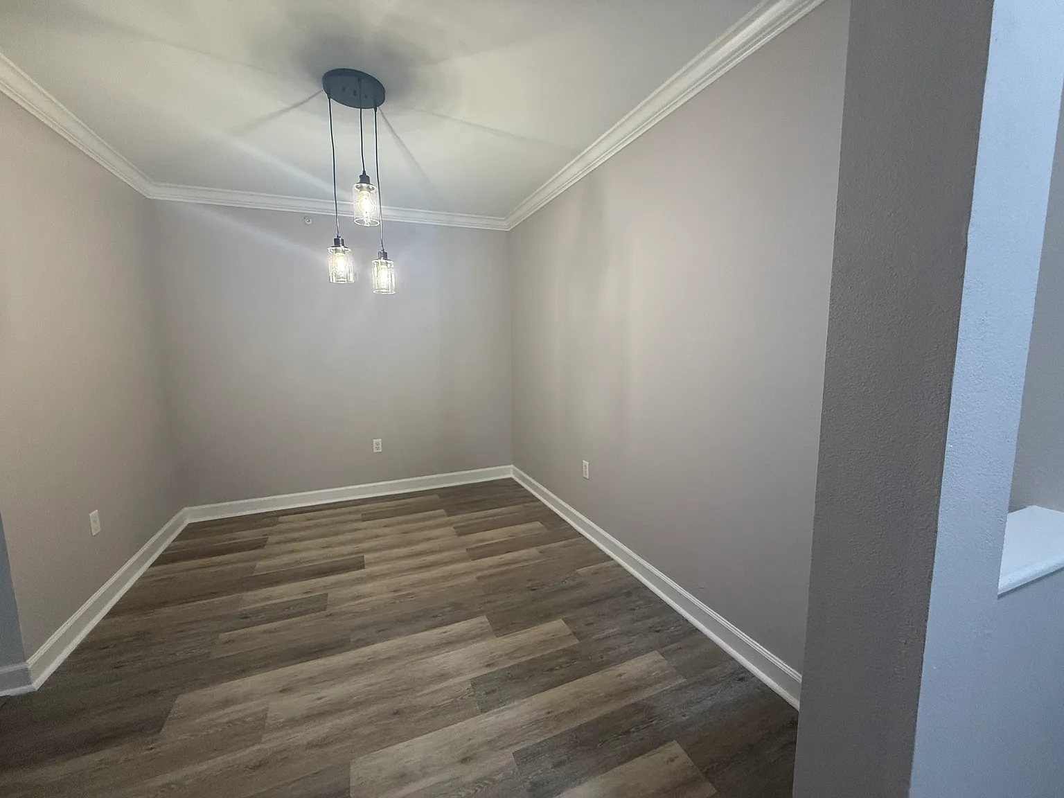 3 bed, 2.5 bath, 1335 sqft, $1,795 — Photo 4