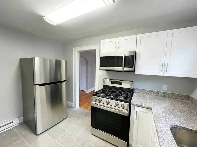 717 Buchanan Pl — Photo 5