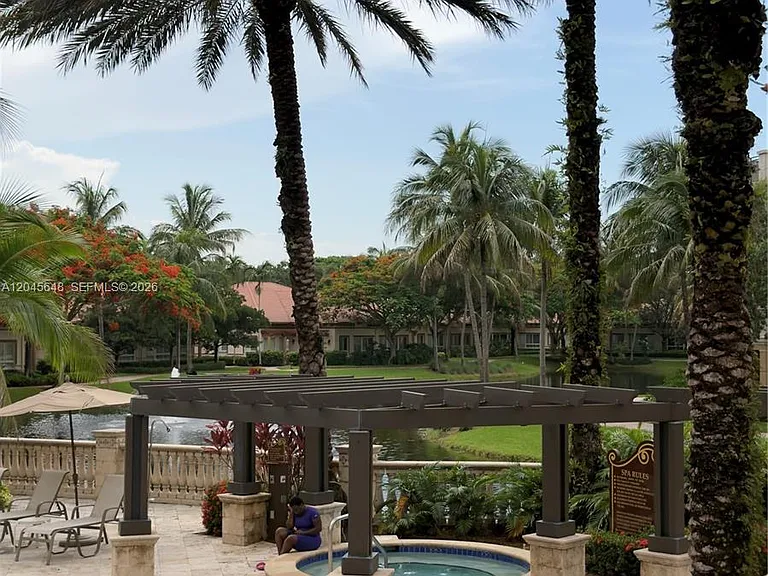 16100 Emerald Estates Dr #281 — Photo 37