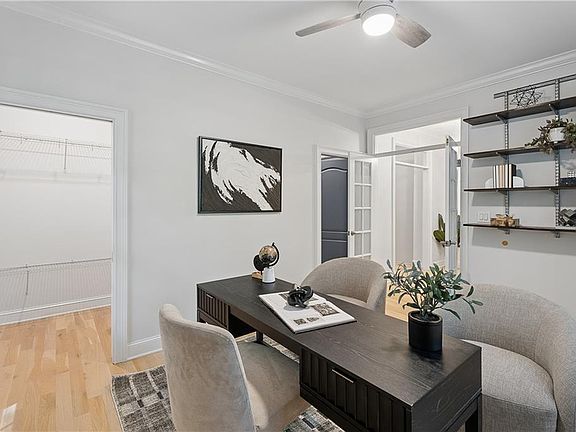 4th image of 2094 Azalea Cir