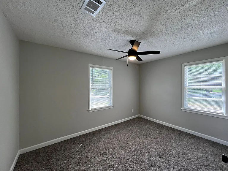 2809 Byrd Ave — Photo 9