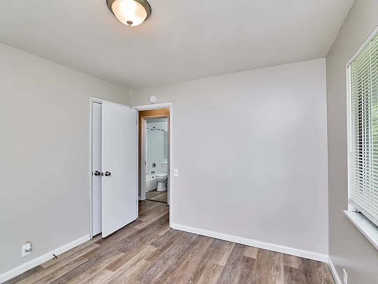 1495 Tremont Dr — Photo 25