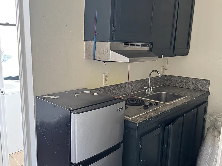 1808 Elysian Fields Ave #11 & 13 — Photo 6