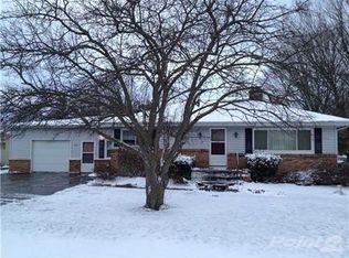 279 Pine St, Dimondale, MI 48821