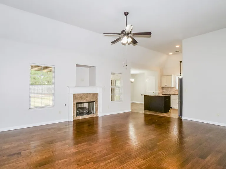3620 Harvest Tree Dr — Photo 5