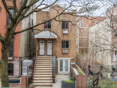 414 Franklin Ave, Brooklyn, NY, 11238