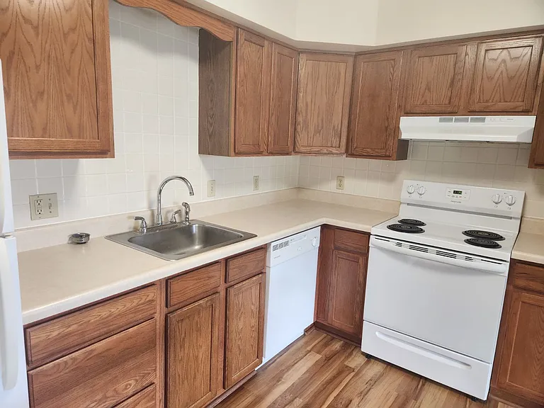 200 Independence Ln #B1 — Photo 6