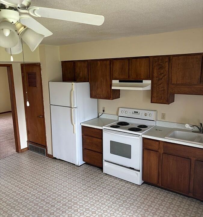 1st image of 315 3rd St NW #A