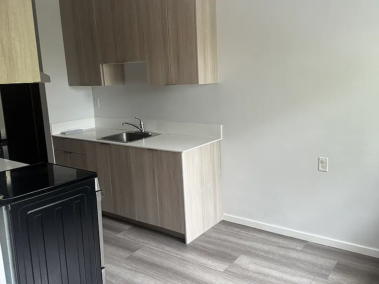 404 E 8th Ave — Photo 21