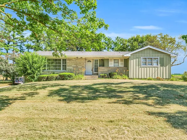 312 E 3rd St, Melvin, IL 60952