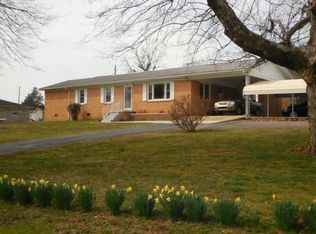2001 Old Wells Hill Rd, Fayetteville, TN 37334