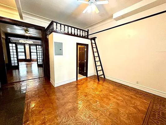 Rented by Corcoran | media 23