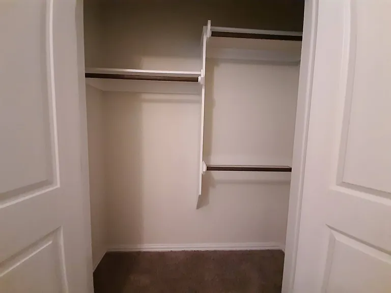 1514 Ancient Oak Ln — Photo 41