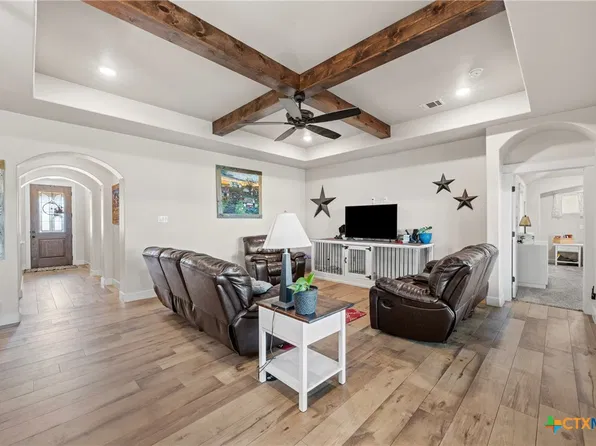 6149 Big Tree Dr, Salado, TX 76571