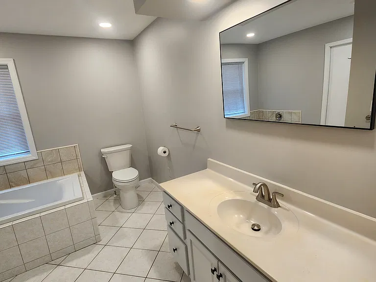 762 N Octorara Trl — Photo 18