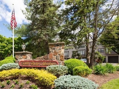 112 Falls Bridge Dr #574, Totowa, NJ, 07512