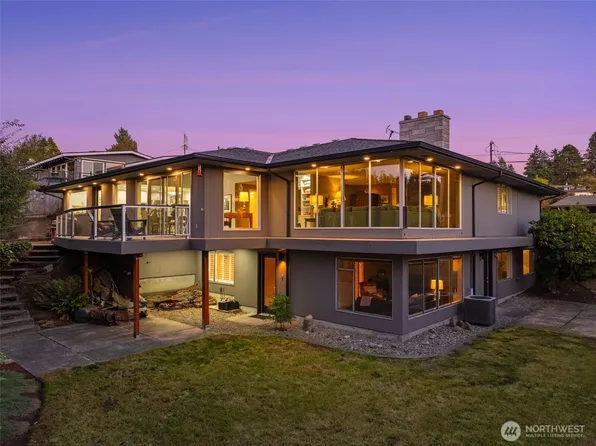 398 SW 176th Place, Normandy Park, WA 98166