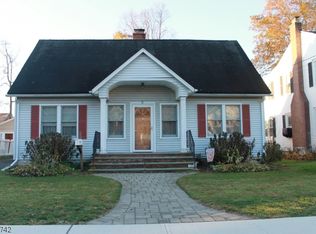 6 Sherman Ave, Morris Plains, NJ 07950