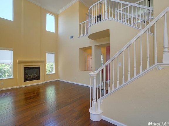 3rd image of 10025 Prairie Dunes Way