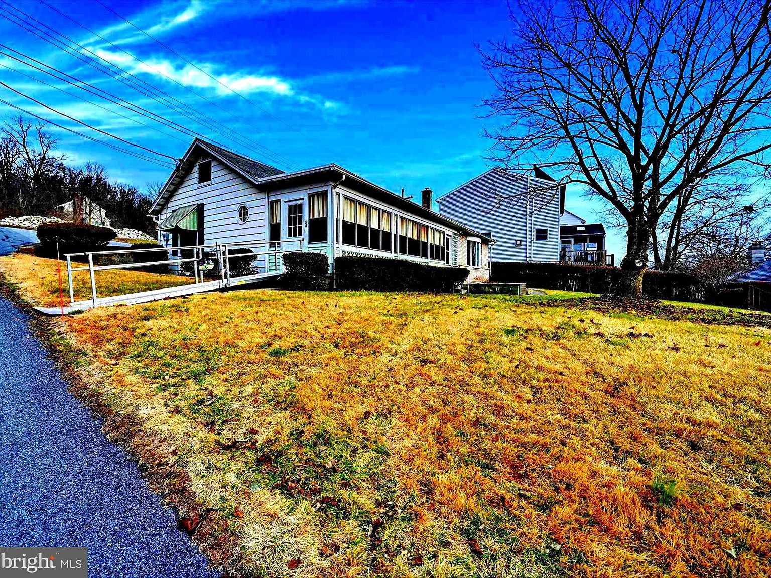 35 N Broad St, Adamstown, PA 19501 Zillow