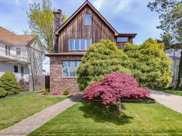 48 Columbia Avenue, Cedarhurst, NY 11516