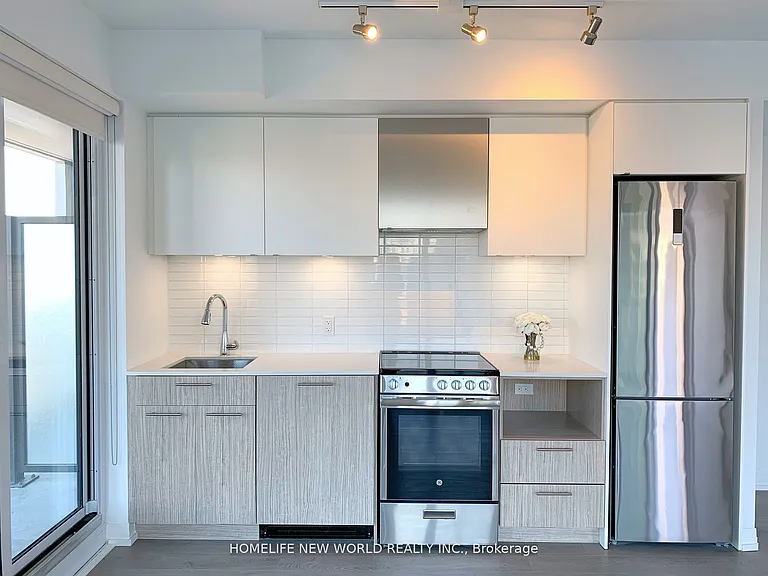 251 Jarvis St #809 — Photo 7