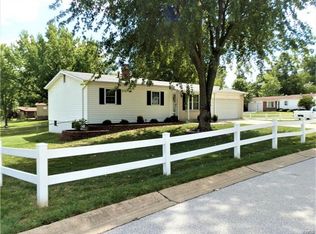 2 Jeffrey Wayne Dr, Saint Peters, MO 63376