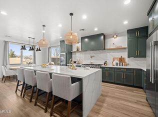 14 W Blue Ridge Way, Chandler, AZ 85248