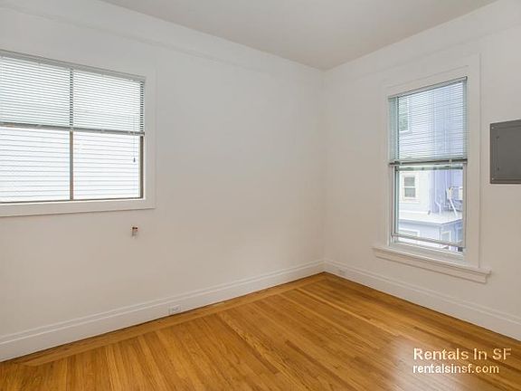 2nd image of 1666A Lombard St