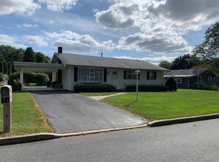 1471 Harmor Ln, Bethlehem, PA